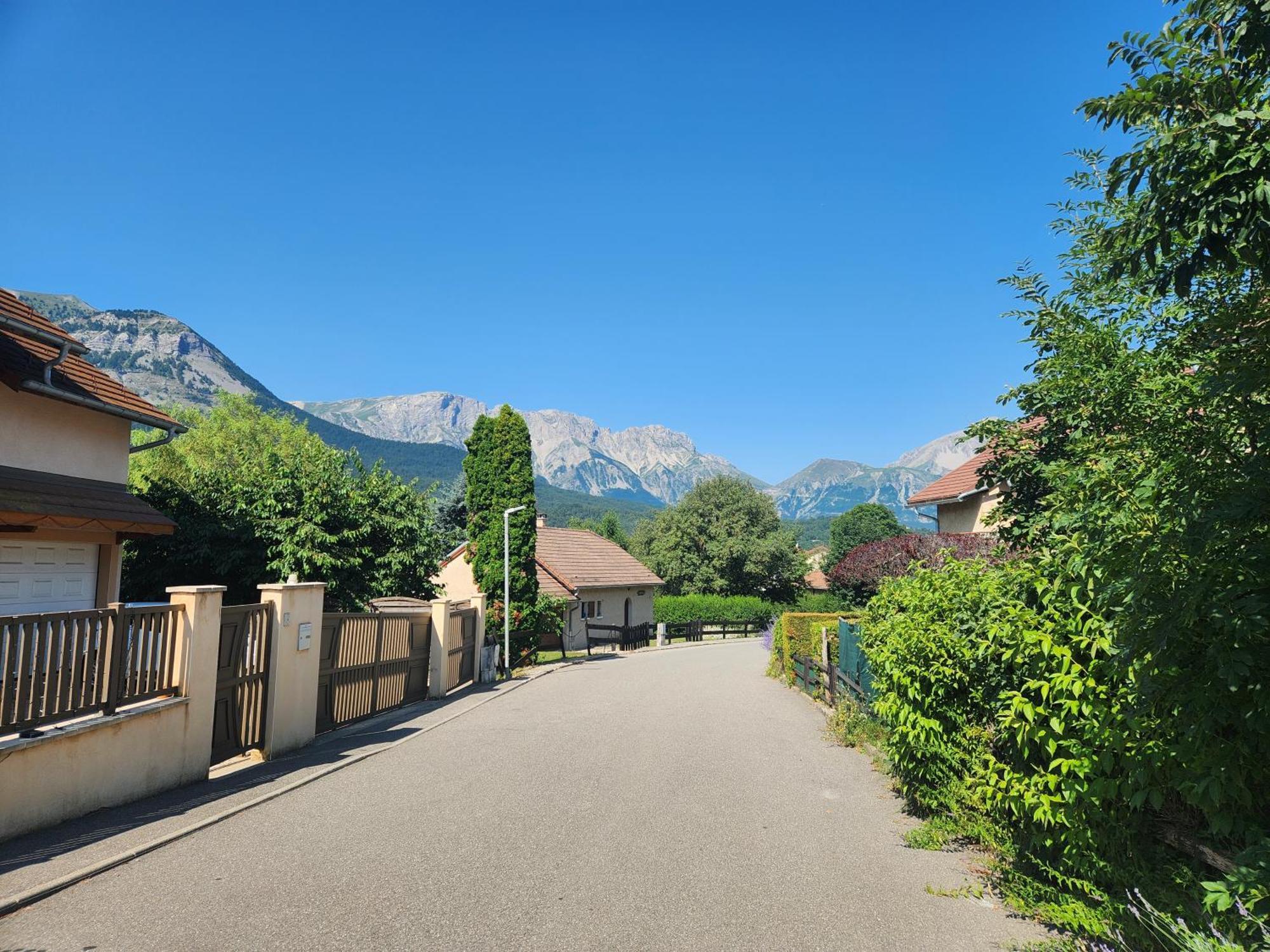 Appartement T3 Avec Jardin Proche Village Saint-Bonnet-en-Champsaur Exterior photo